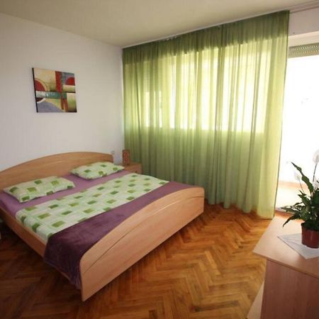 Old City/Beach 13 Minutes Away, Parking, For 4 Split Extérieur photo