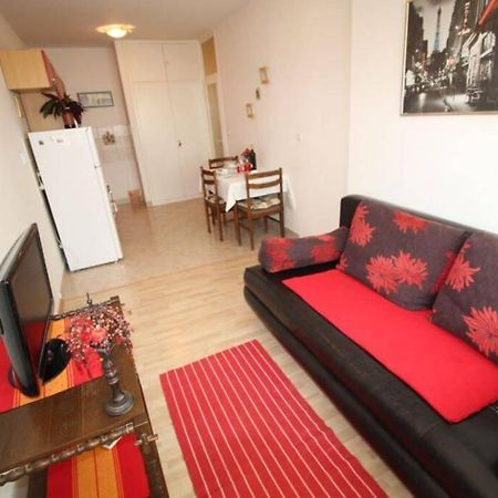 Old City/Beach 13 Minutes Away, Parking, For 4 Split Extérieur photo